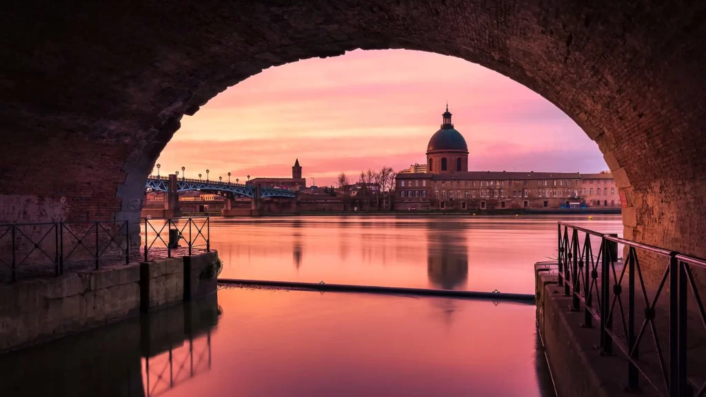 Fly Air France: Toulouse Travel Guide
