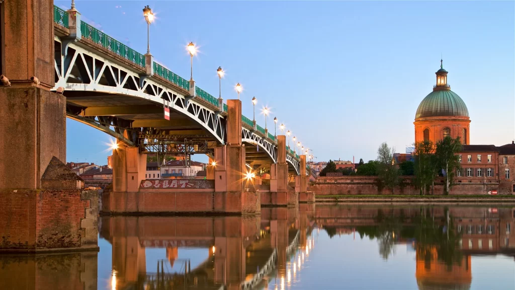 Fly Air France: Toulouse Travel Guide